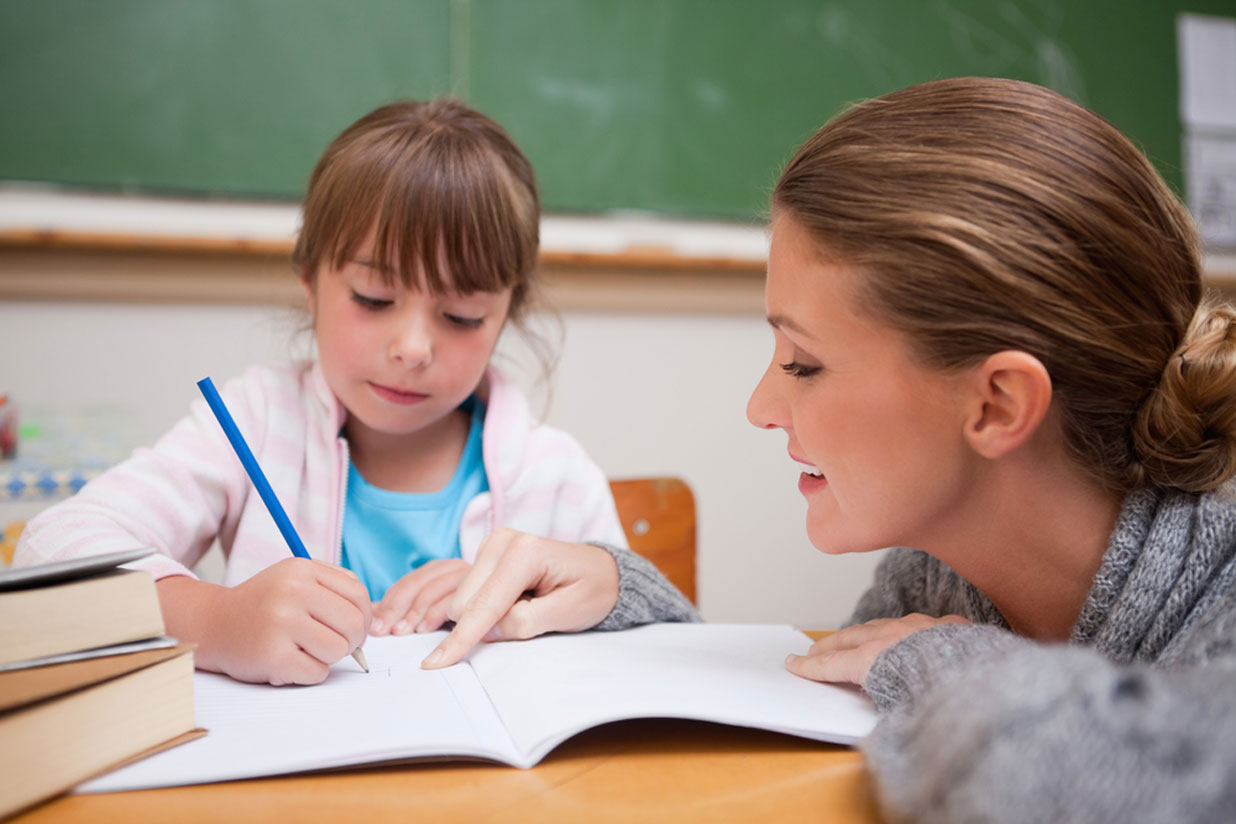 El apego seguro con el maestro de infantil facilita el éxito académico |  VIU España