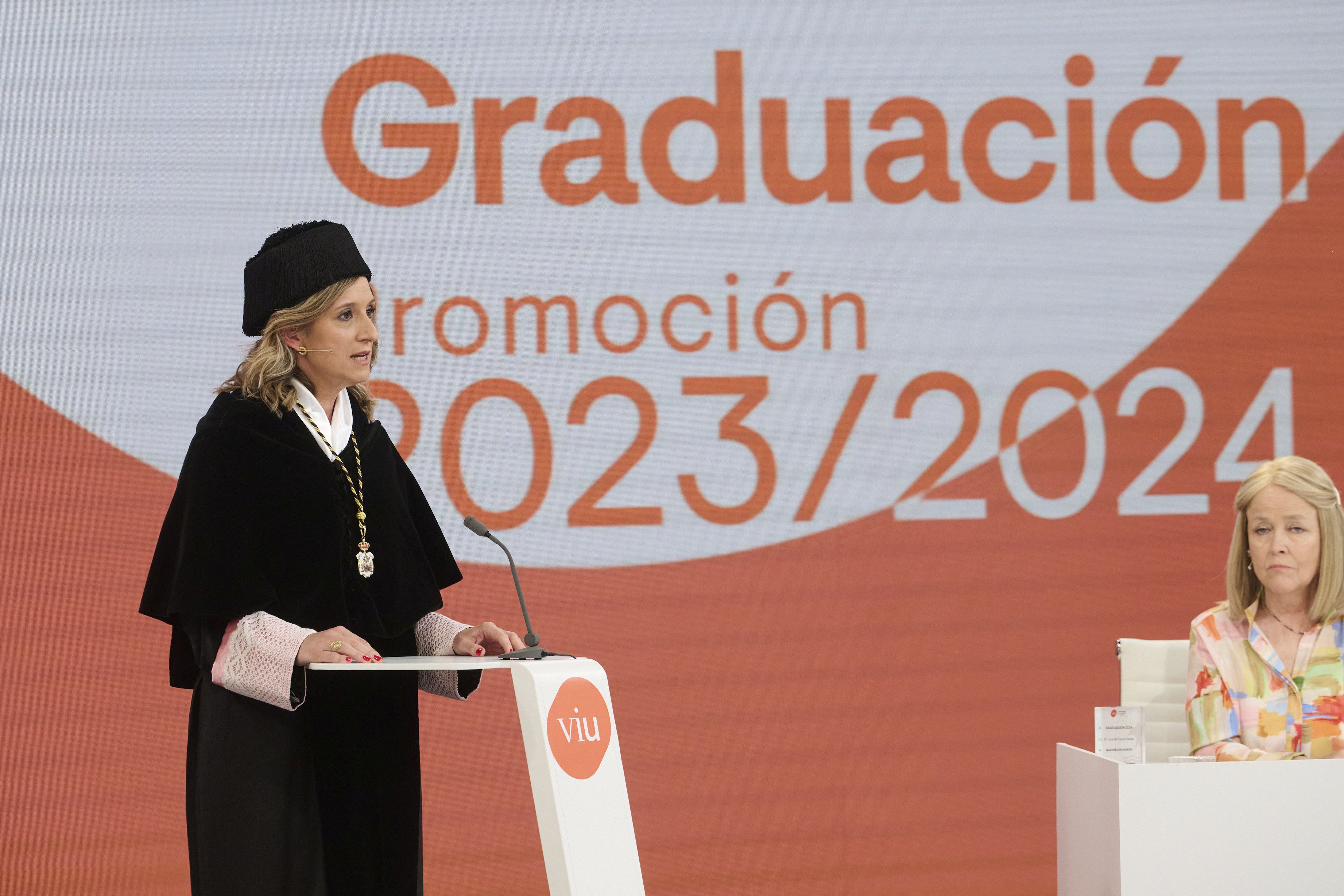 Graduación VIU 2024 - Discurso rectora de VIU, Dra. Eva María Giner