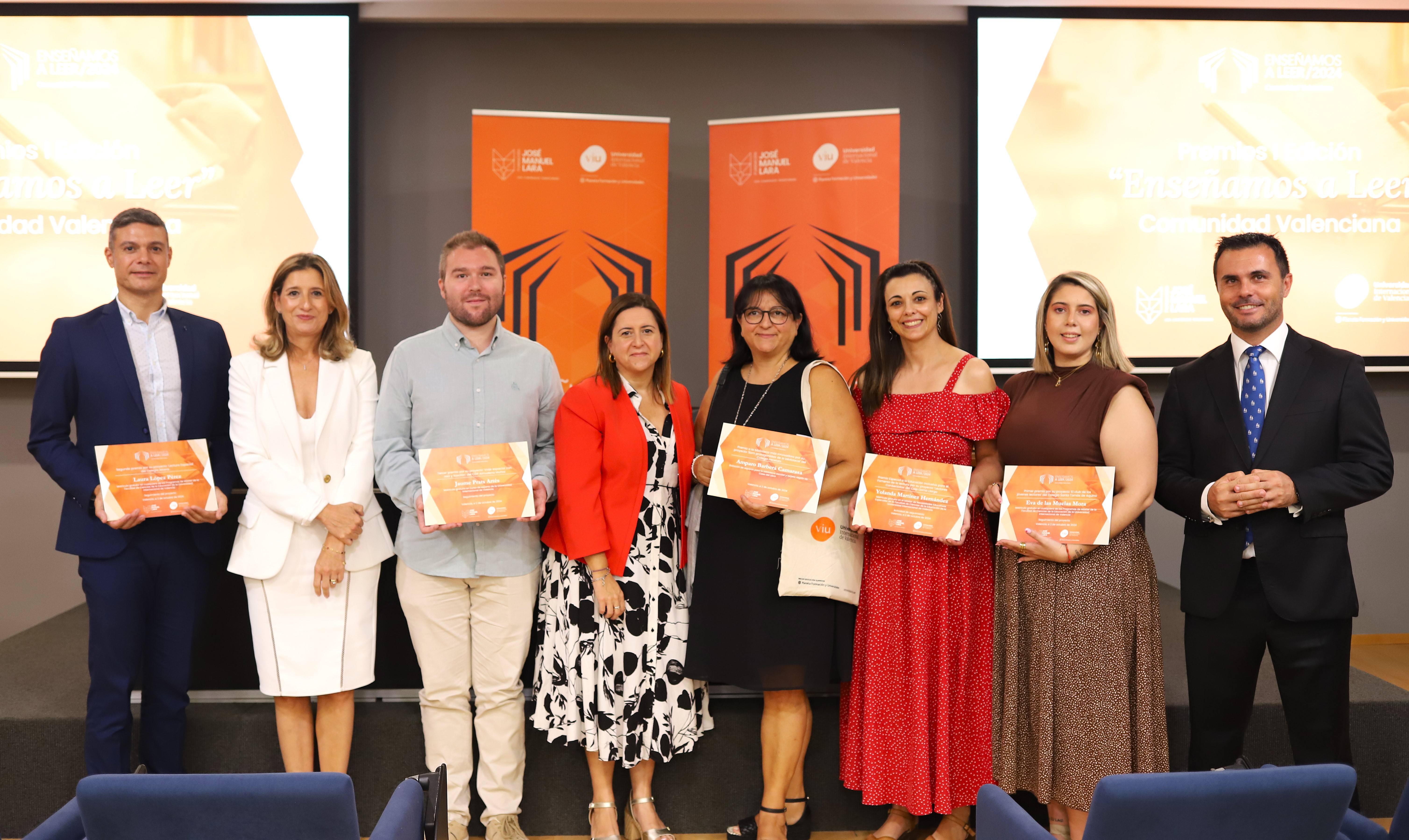 Entrega Premios EAL CV - Ganadores junto a autoridades