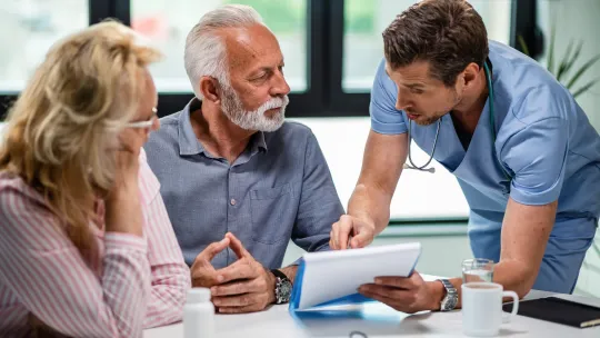 Imagen Portada Atención Humanizada a las Personas Mayores