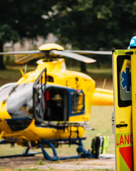Imagen portada masterclass Helicóptero de los servicios de emergencias médicas.jpg